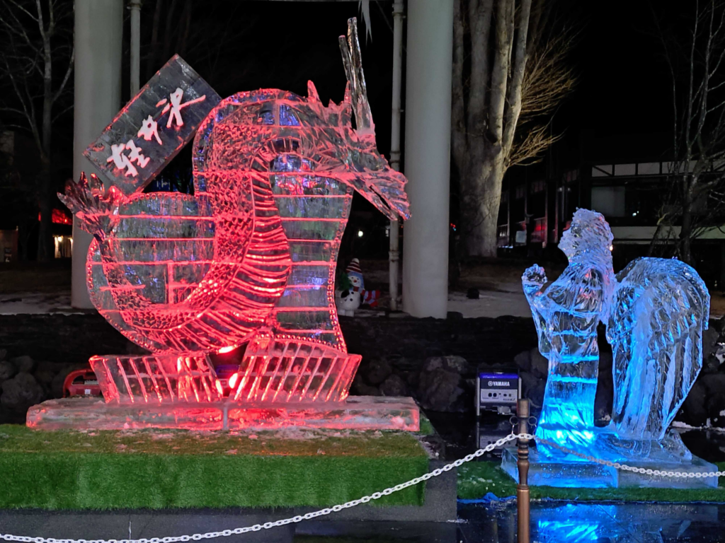 軽井沢駅前”巨大氷彫刻”のご紹介