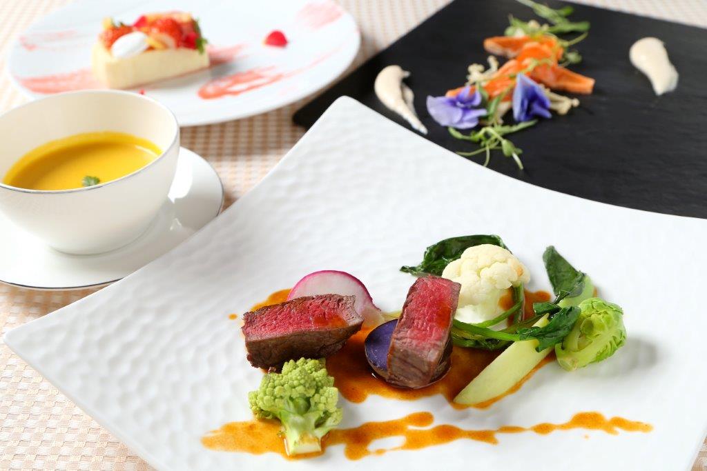 ランチ特別価格延長！！